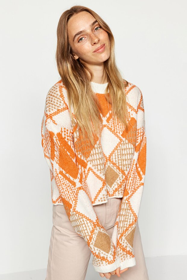 Geometric Printed Pullover Sweater