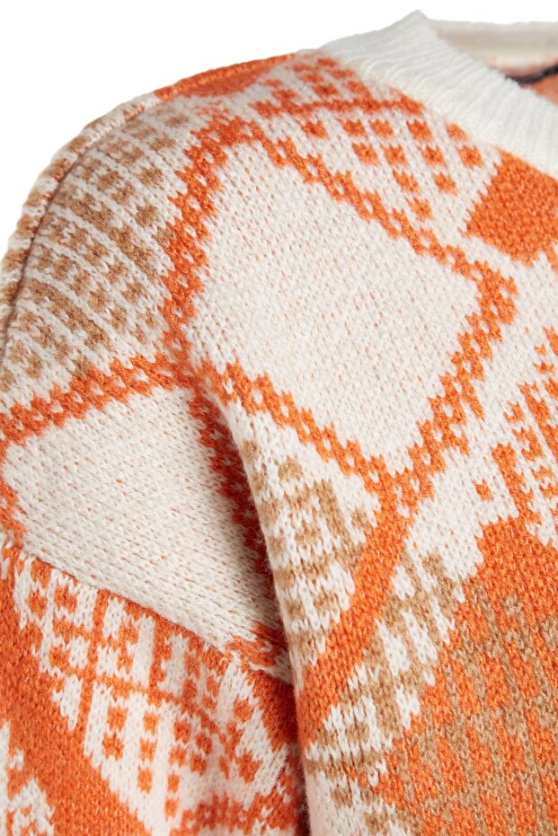 Geometric Printed Pullover Sweater