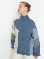 Blue & Cream-Coloured Pullover Sweater